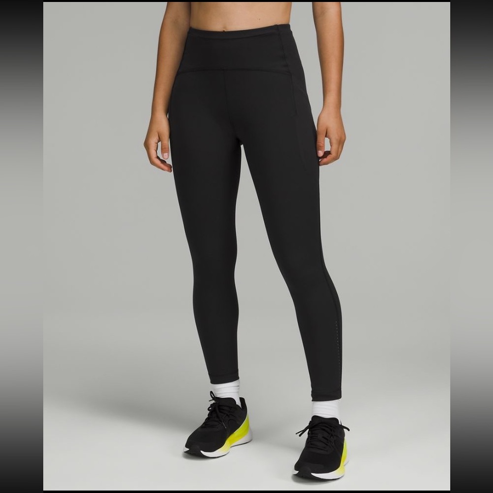 Lululemon Black Swift Speed High-Rise Tight 25” size 6